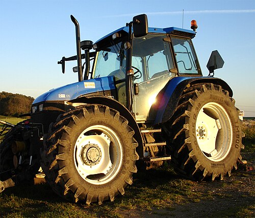 500px-Modern-tractor.jpg