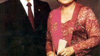 Suharto_and_Ibu_Tien.jpg