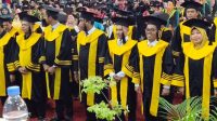 Wisuda-2692019-1050x525.jpeg