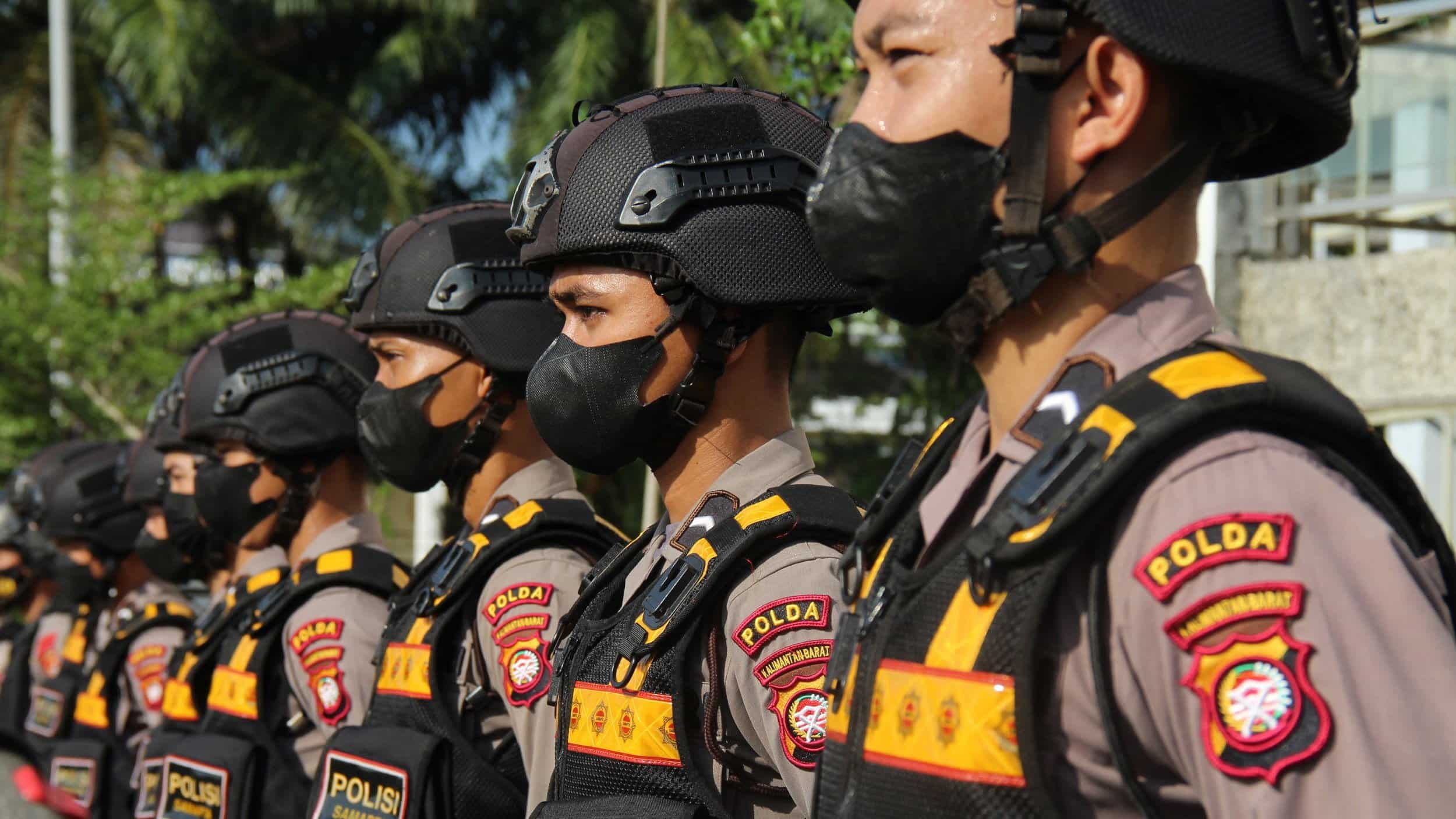 Polisi patroli di kawasan Gunung Wilis