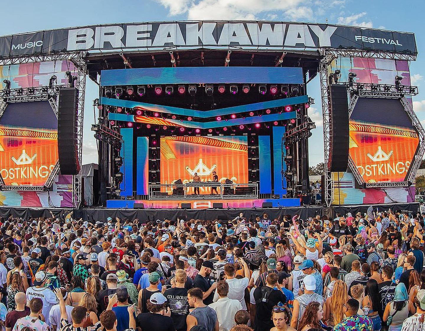 breakaway-music-festival-main-stage.jpeg