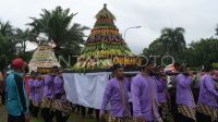 gunungan-maulid-nabi-fzxy-dom.jpg