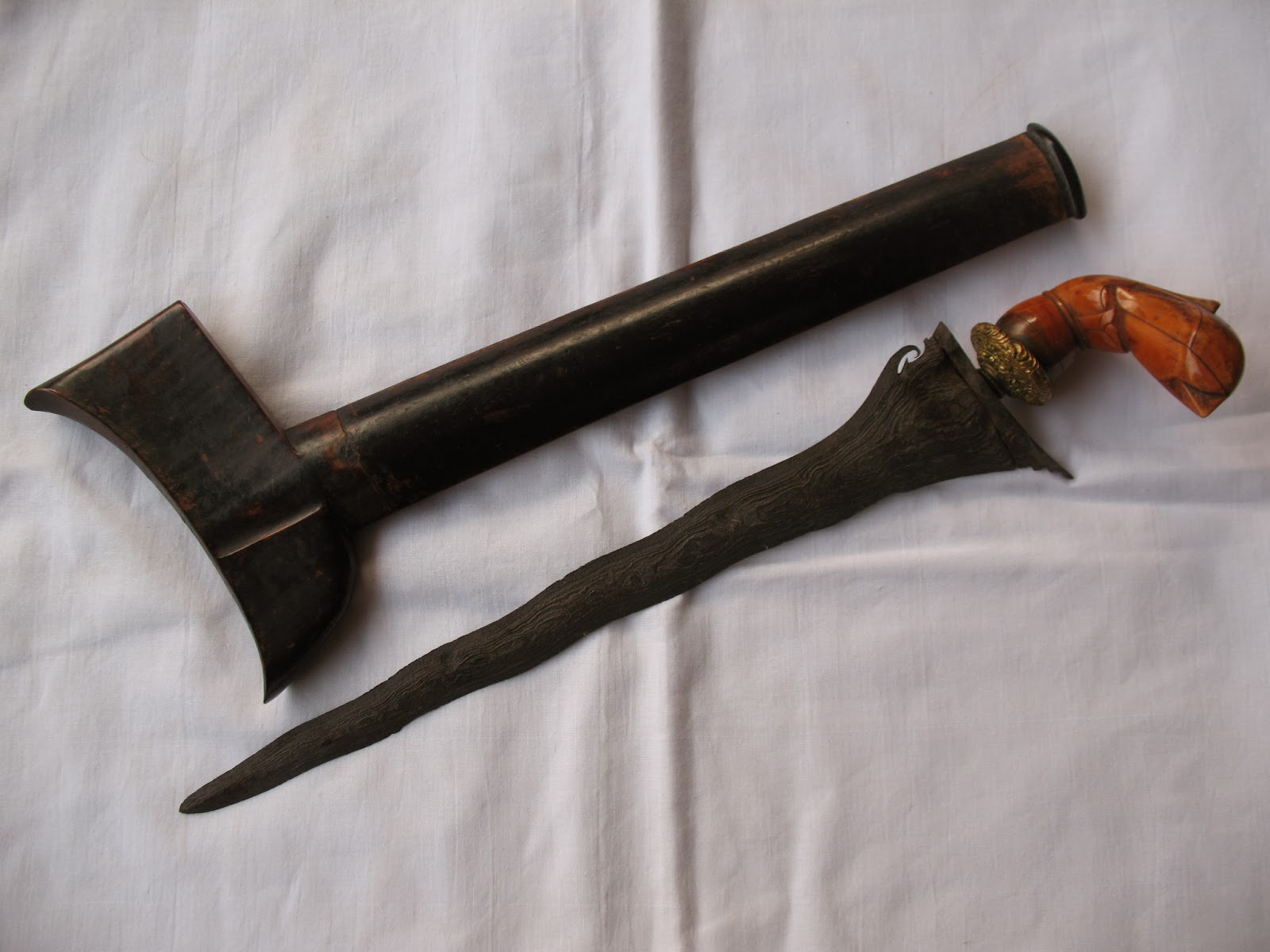 keris%2Bbugis%2Bb.jpg