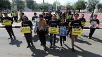 aksi-damai-peringatan-hari-nelayan-nasional-1awj6-dom.jpg